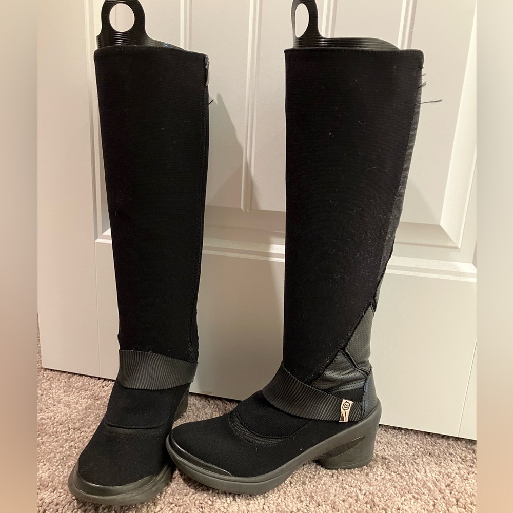 Bzees tall boots. Size 7.5 women’s.